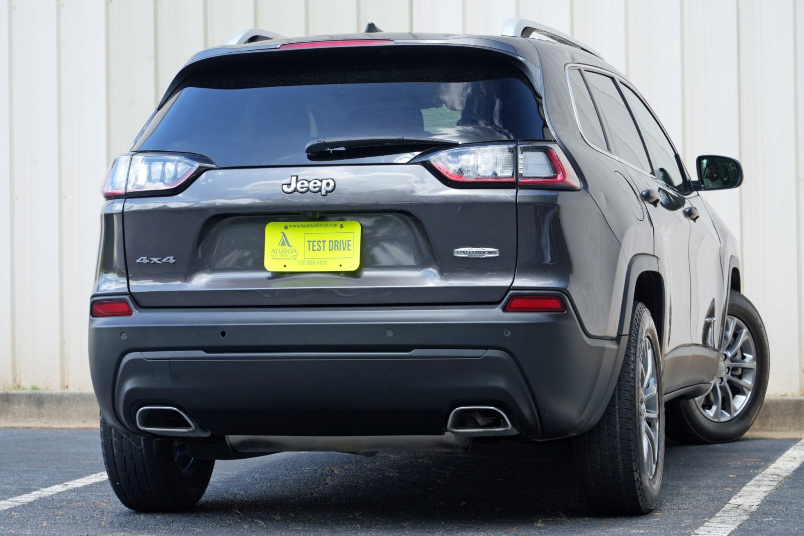 Used 2021 Jeep Cherokee Latitude Lux w/ Comfort/Convenience Group AWD/4WD image 4