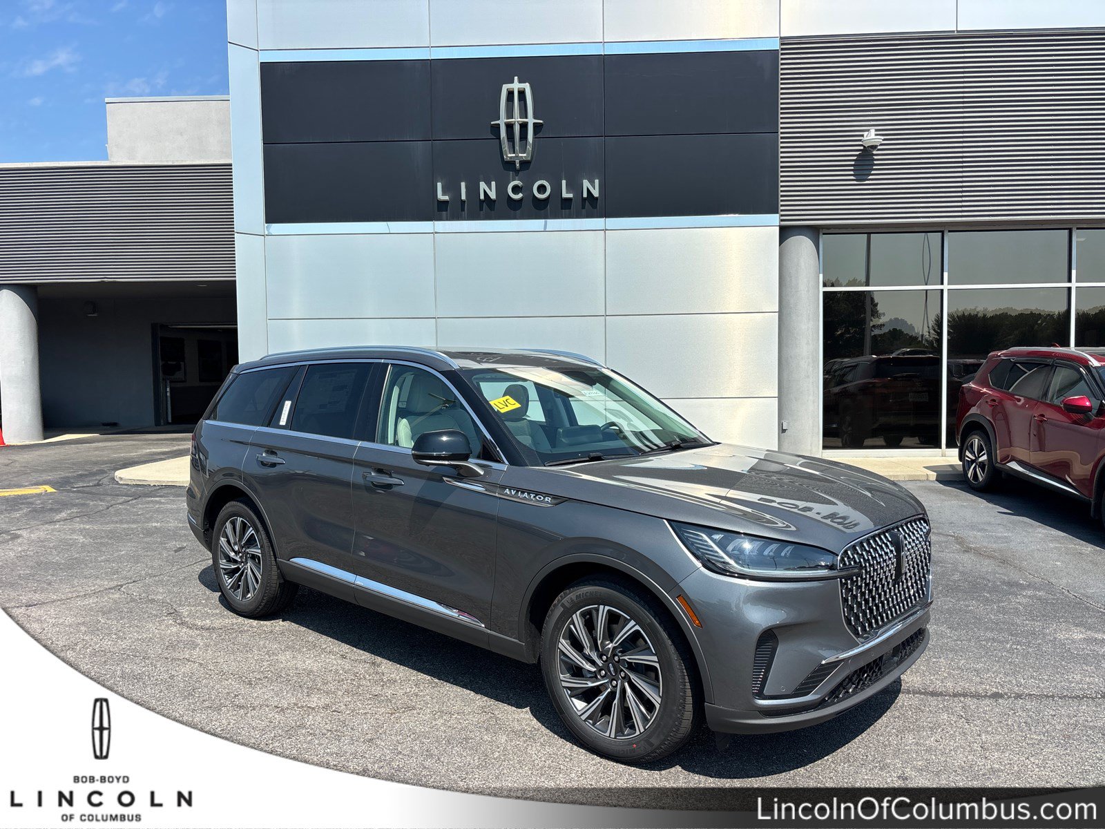 New 2027 Lincoln Aviator AWD image 1