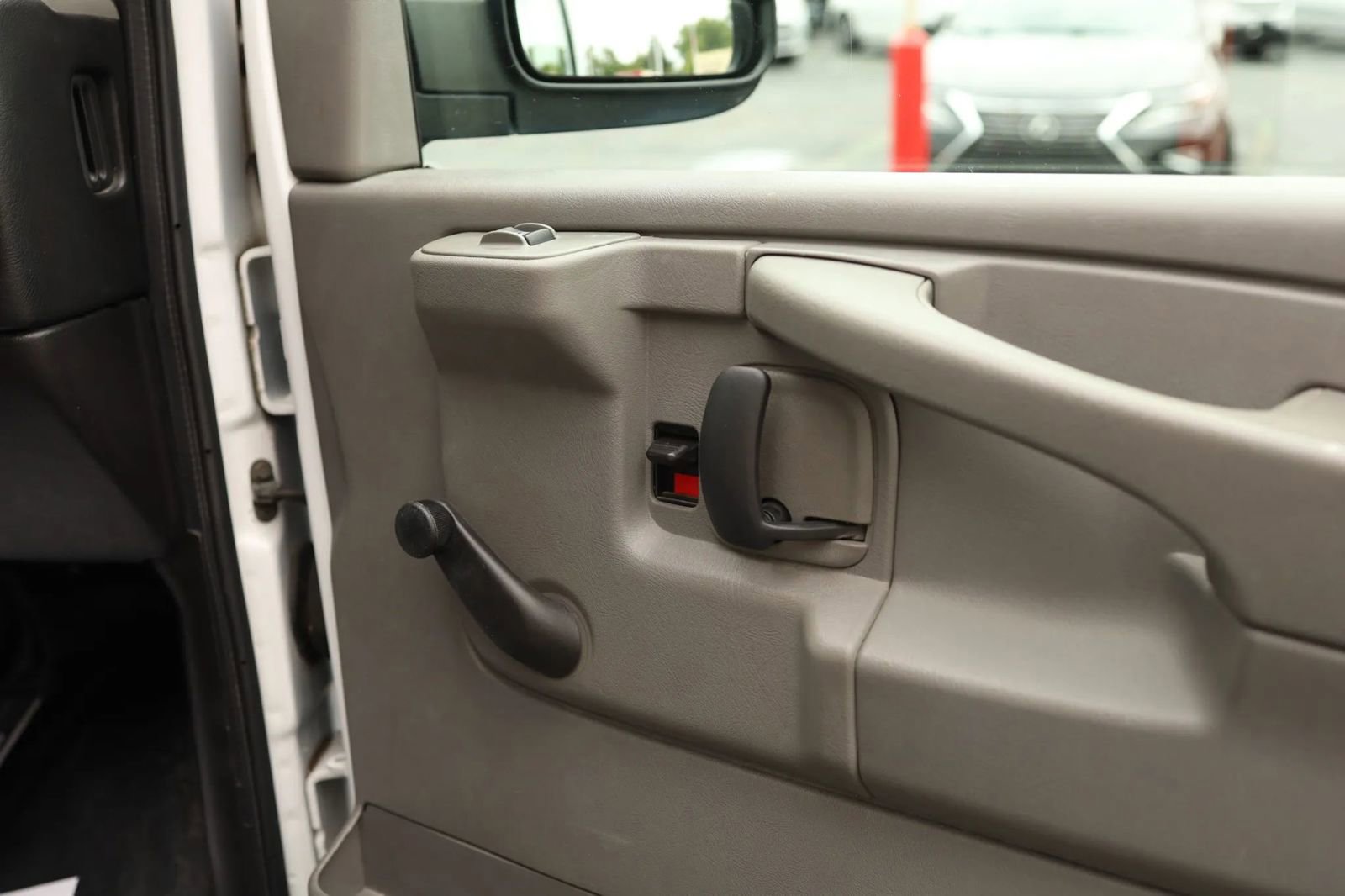 Used 2013 Chevrolet Express 2500 image 45