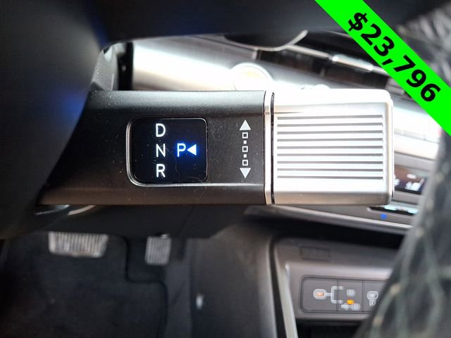 Used 2024 Hyundai Kona SEL w/ Convenience Package image 15