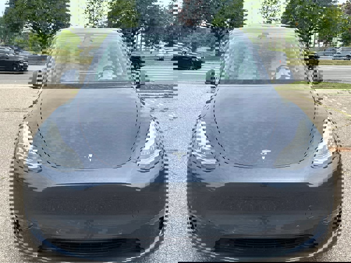 Used 2020 Tesla Model Y Long Range image 22