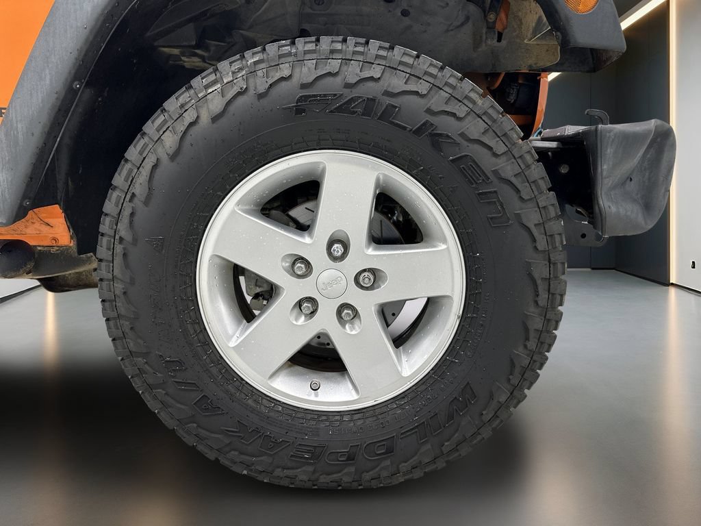 Used 2012 Jeep Wrangler Unlimited Sport AWD/4WD image 10