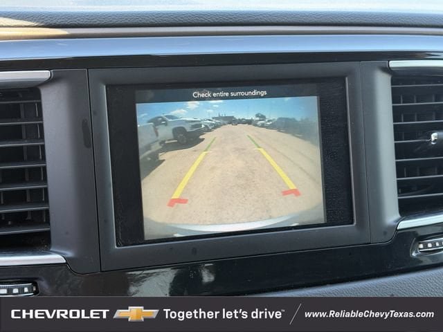 Used 2021 Chrysler Voyager LX FWD image 24