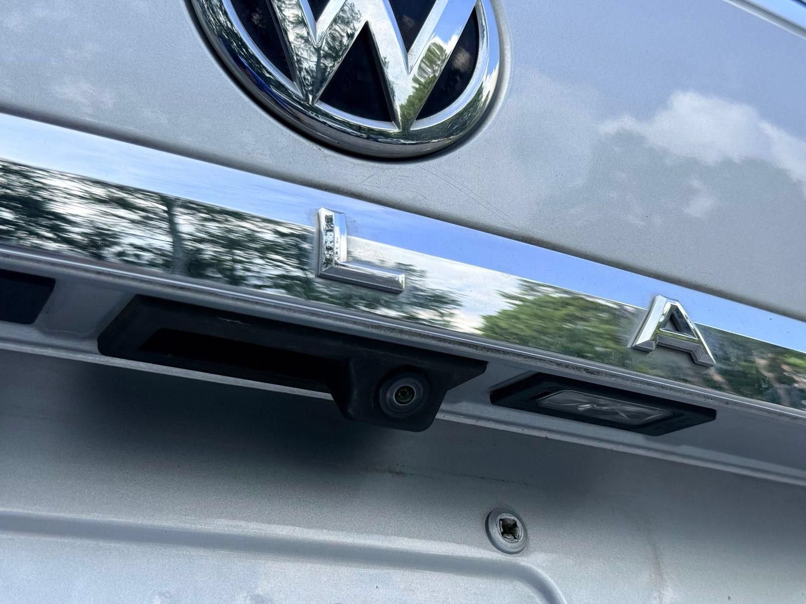 Used 2018 Volkswagen Atlas SEL Premium AWD/4WD image 10