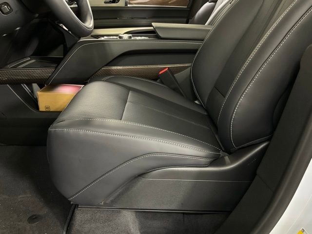 New 2026 Cadillac Vistiq Premium Luxury AWD/4WD image 27
