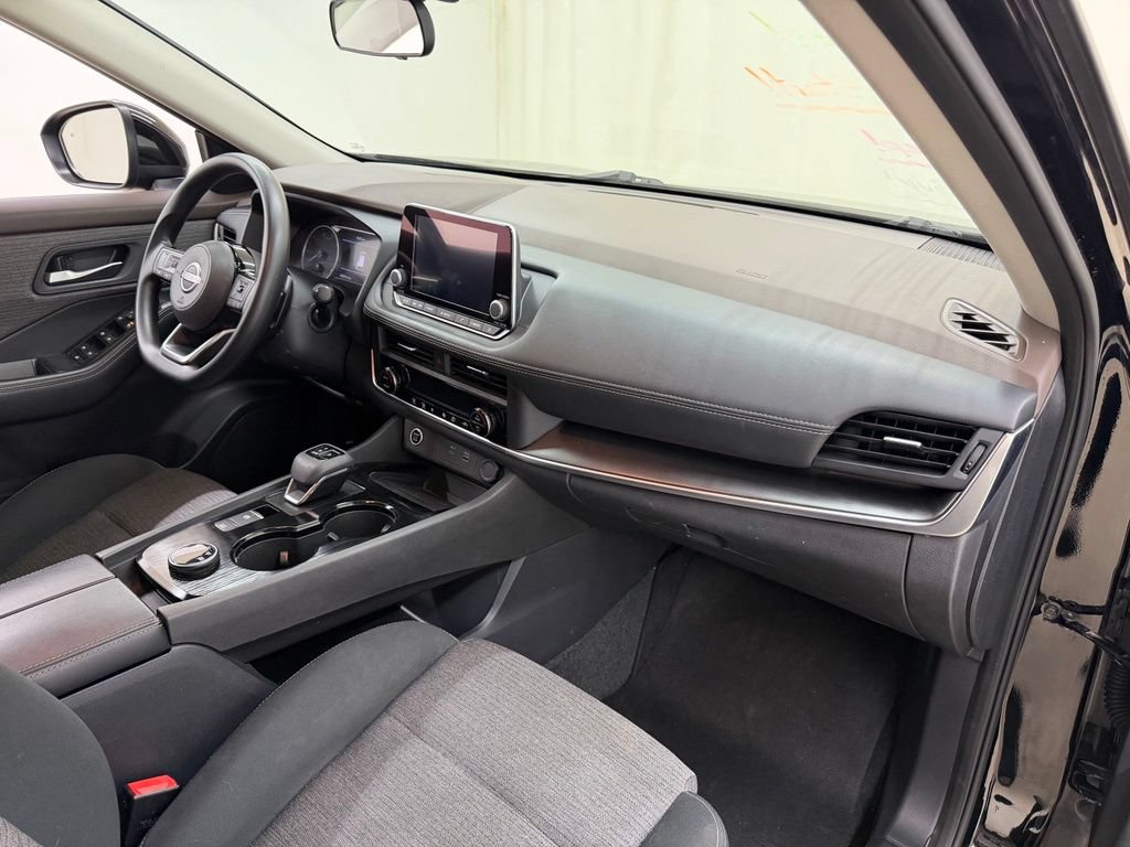 Used 2023 Nissan Rogue SV AWD/4WD image 12