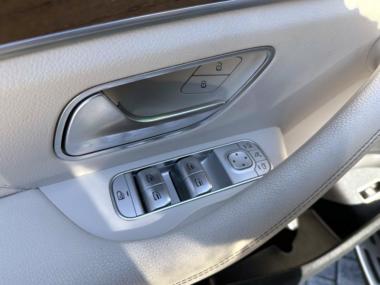 Certified 2022 Mercedes-Benz GLE 350 4MATIC image 18