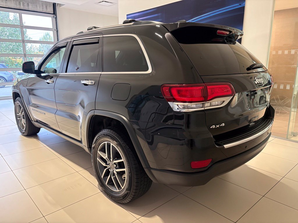 Used 2021 Jeep Grand Cherokee Limited AWD/4WD image 2