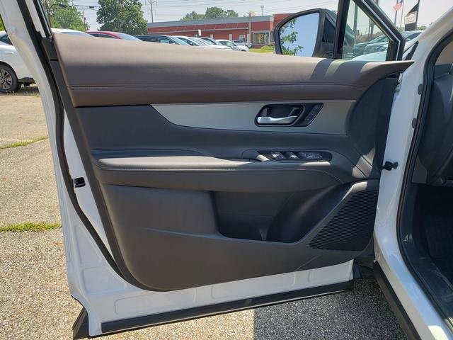 New 2025 Nissan Murano Platinum w/ Cargo Package image 12