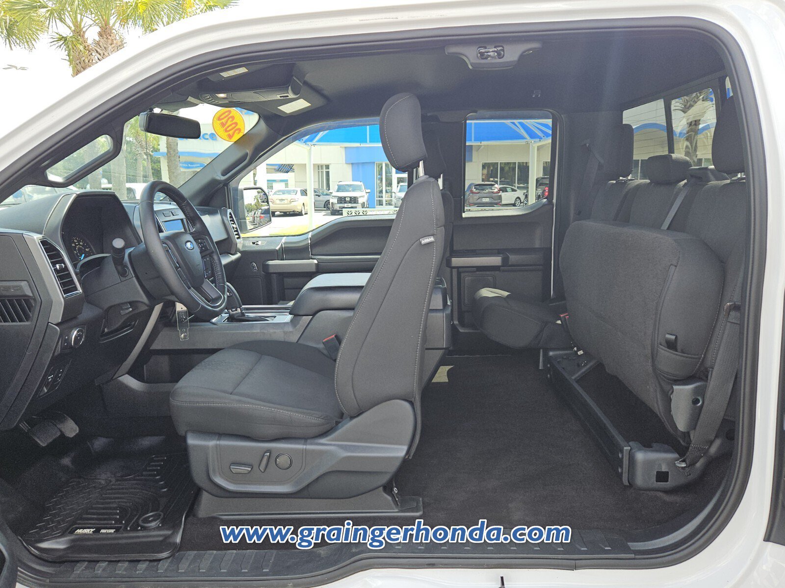 Used 2020 Ford F150 XLT w/ Equipment Group 302A Luxury AWD/4WD image 11