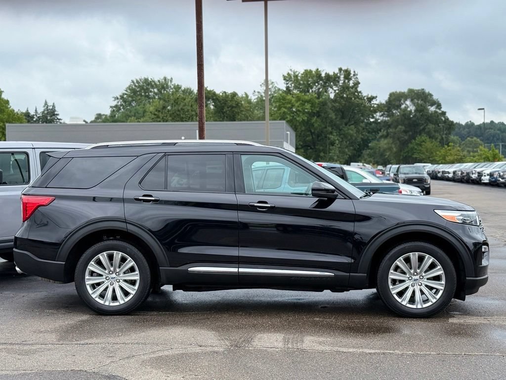 Certified 2024 Ford Explorer Limited w/ Limited Technology Package AWD/4WD image 36