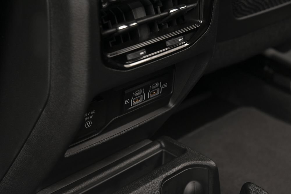 Used 2025 Jeep Grand Cherokee L Limited AWD/4WD image 38