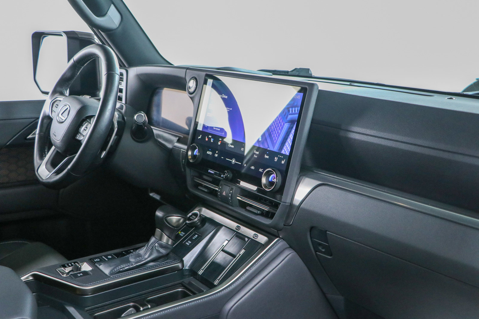 Used 2024 Lexus GX 550 w/ Accessory Package (Z1) AWD/4WD image 28