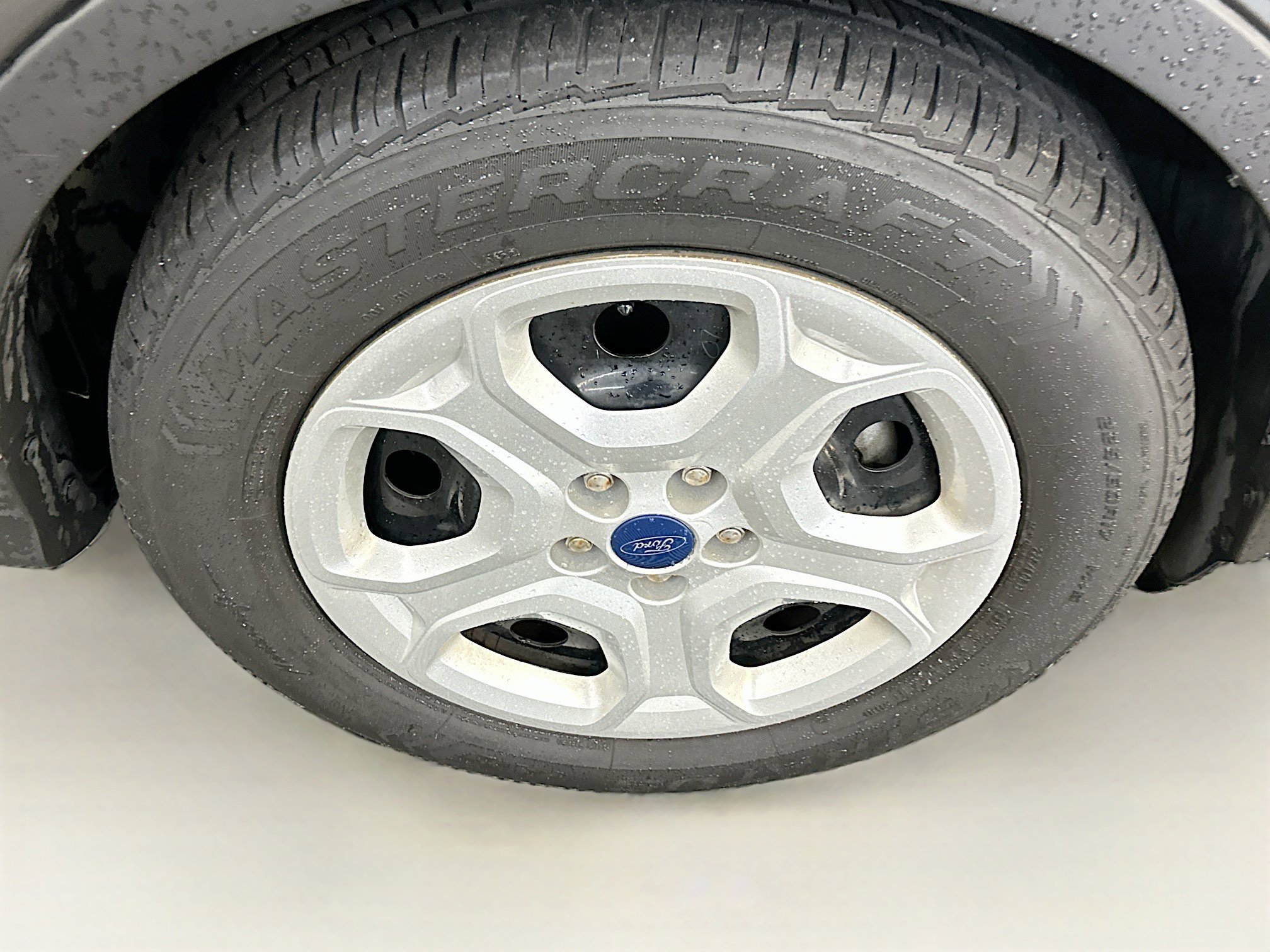 Used 2018 Ford Escape S image 11