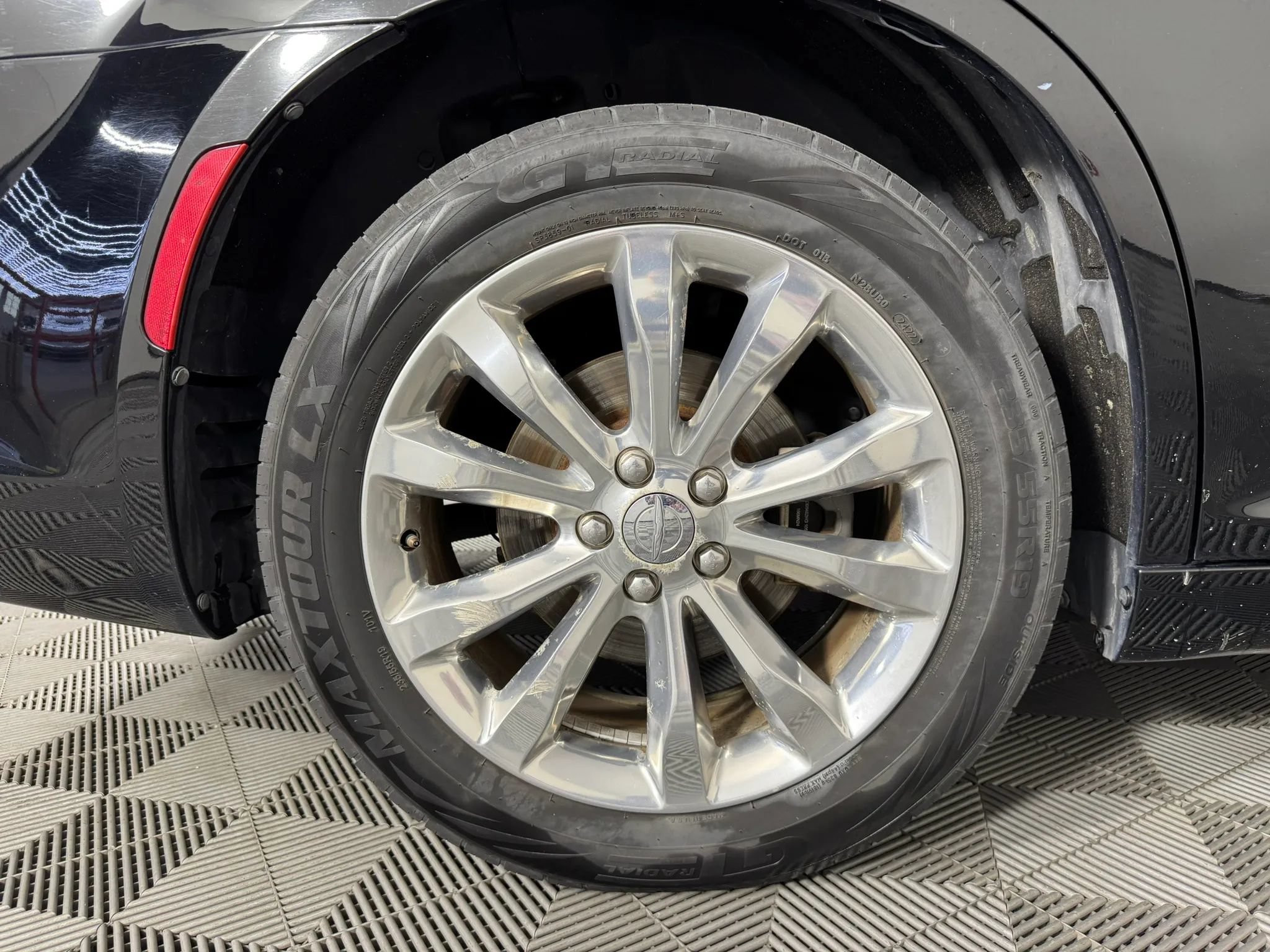 Used 2015 Chrysler 300 Limited w/ Driver Convenience Group AWD/4WD image 44