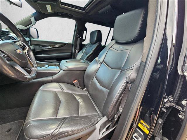Used 2018 Cadillac Escalade ESV Platinum AWD/4WD image 15