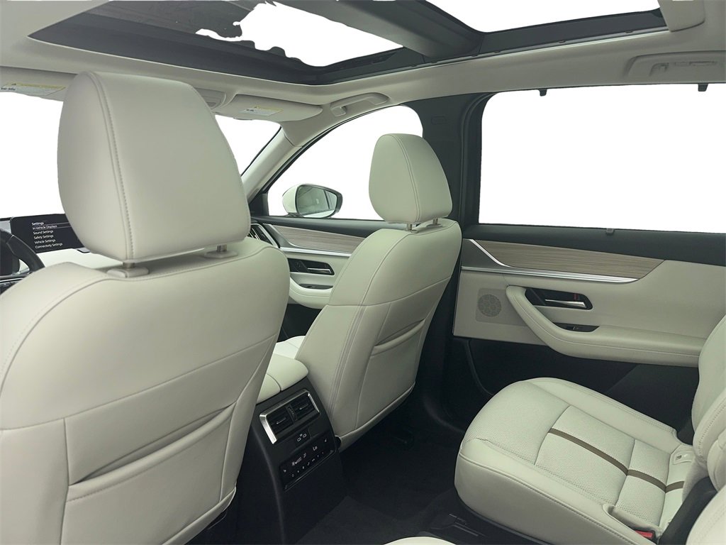 Used 2024 MAZDA CX-90 3.3 Turbo w/ Premium Plus Pkg image 39