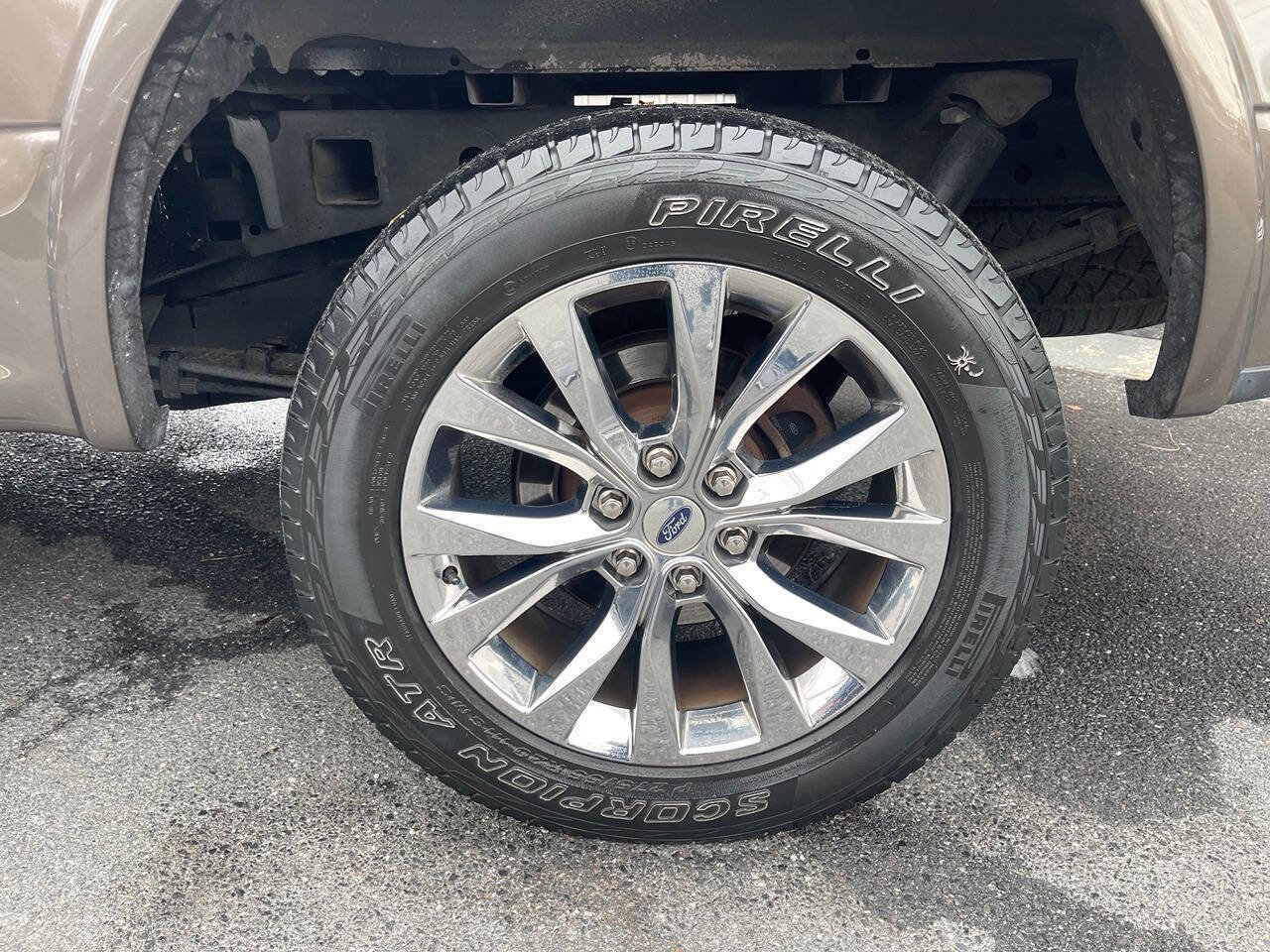 Used 2017 Ford F150 Lariat image 12