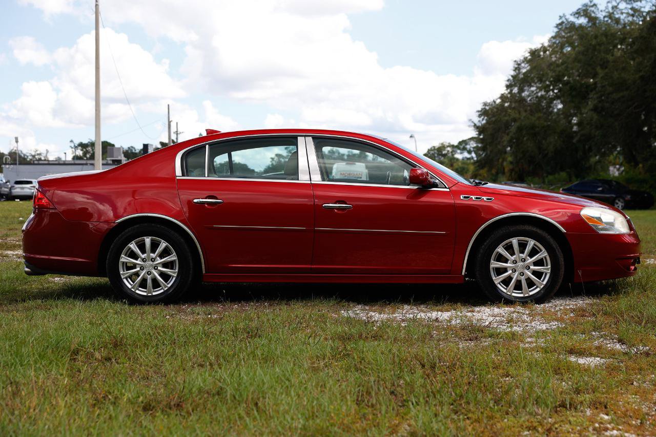 Used 2011 Buick Lucerne CXL FWD image 13