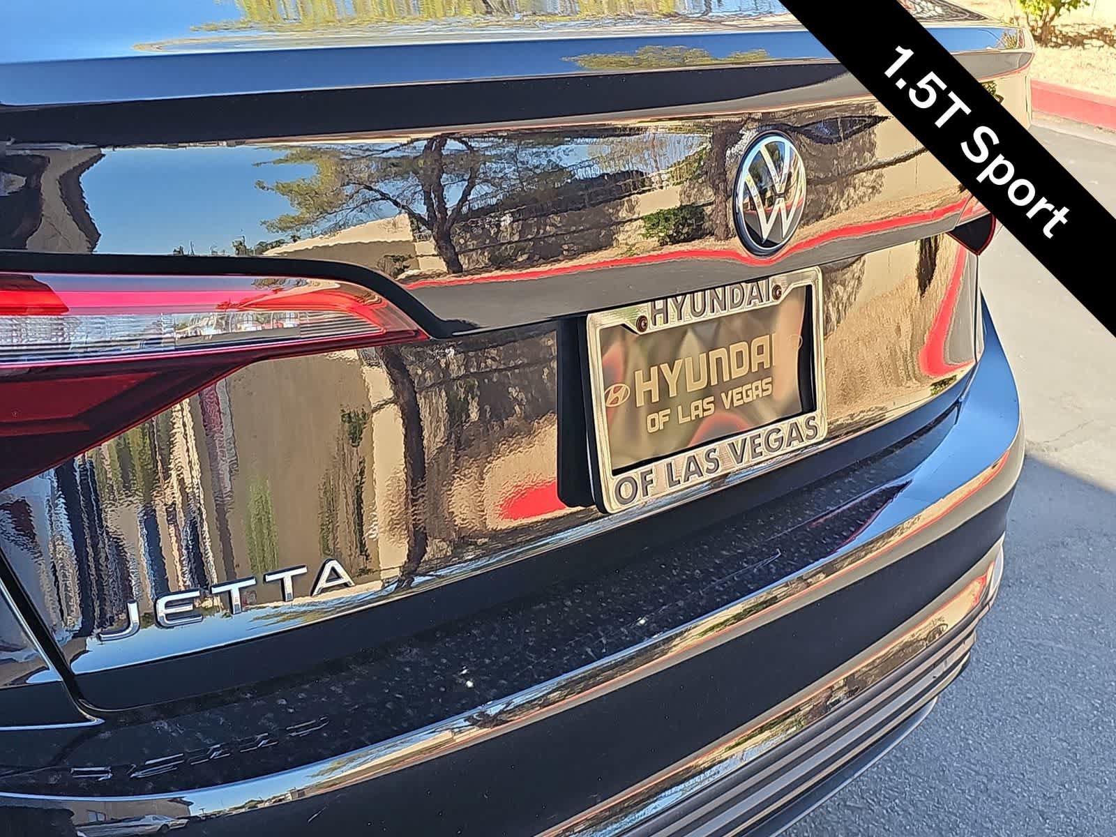 Used 2022 Volkswagen Jetta Sport FWD image 11