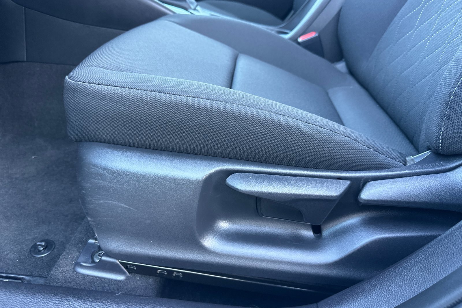 Used 2025 Toyota Corolla LE image 13