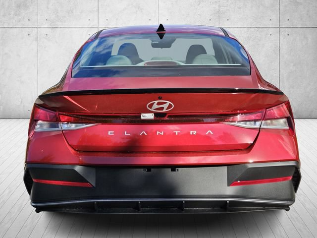 Used 2026 Hyundai Elantra Sport FWD image 3