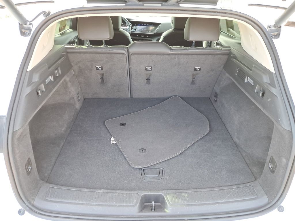 Used 2023 Buick Envision Essence image 6
