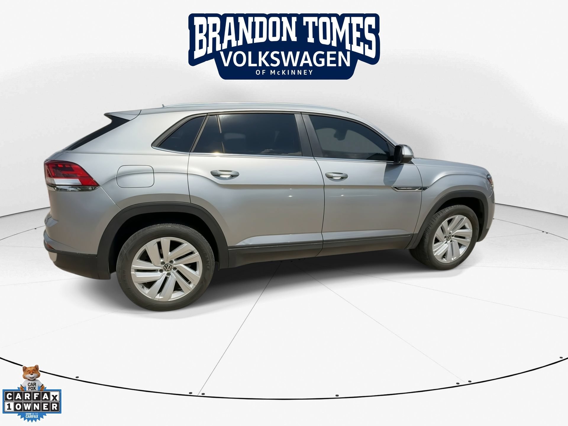 Used 2023 Volkswagen Atlas Cross Sport SE FWD image 9