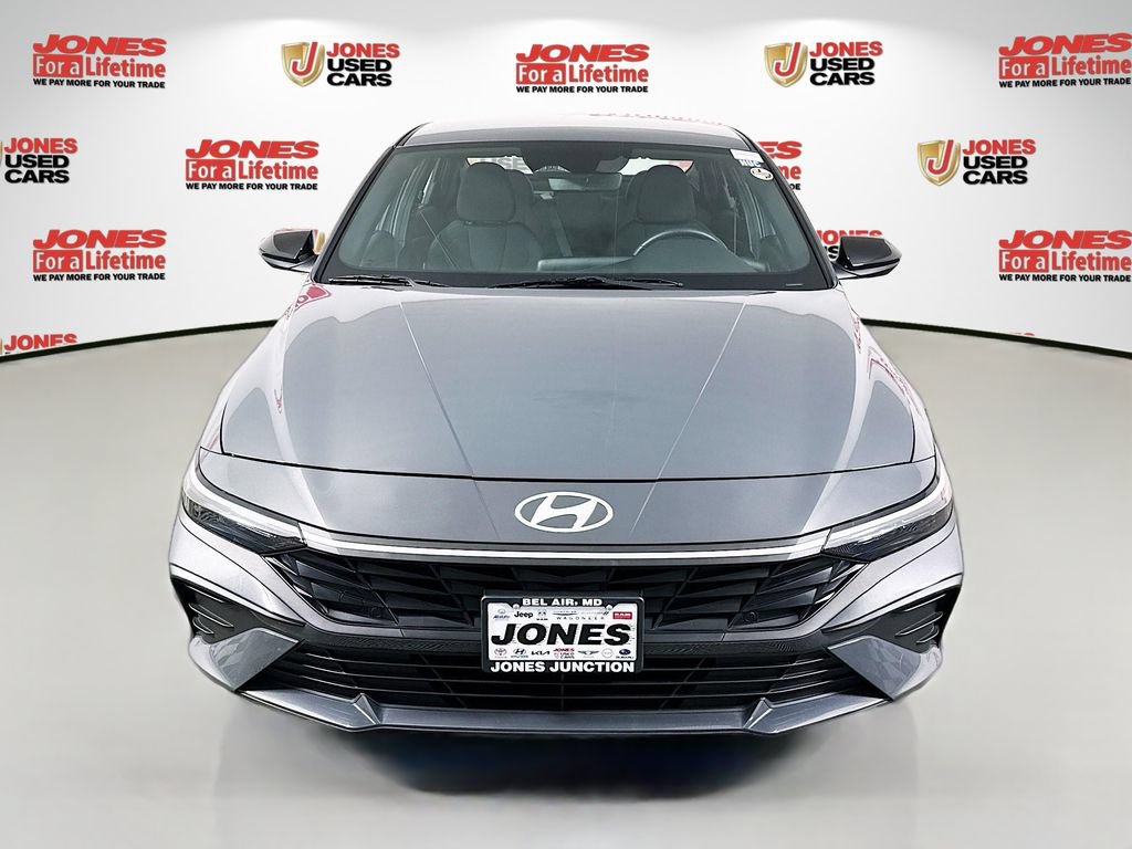 Certified 2025 Hyundai Elantra Sport FWD image 11