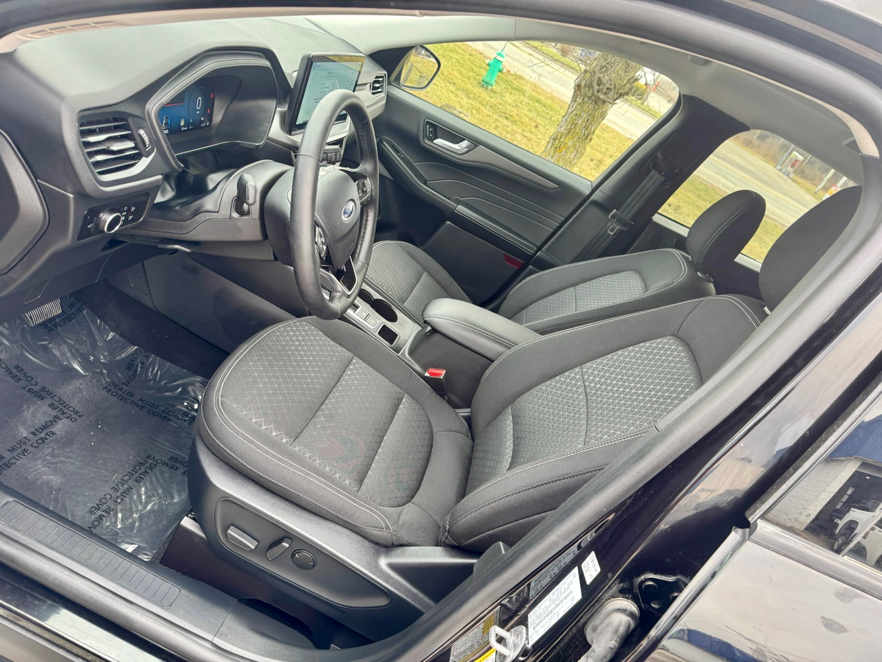 Used 2025 Ford Escape Active w/ Active Premium Tech Pack image 22