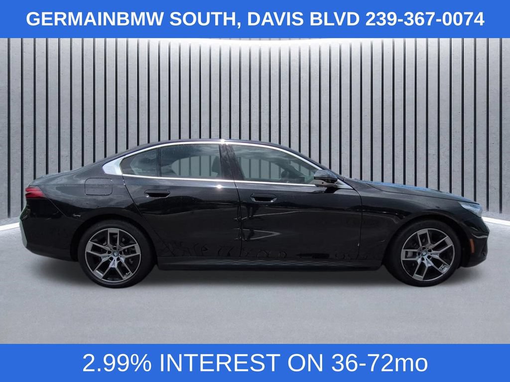 Used 2024 BMW i5 eDrive40i w/ Premium Package RWD image 4