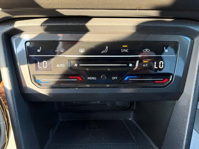Certified 2022 Volkswagen Tiguan SE AWD/4WD image 17