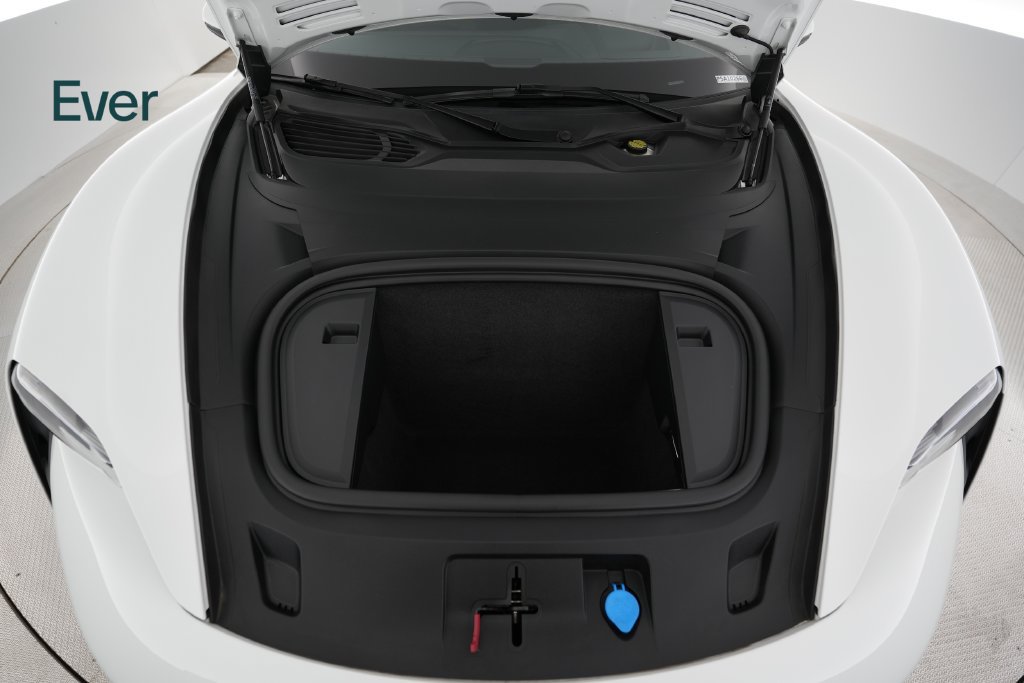 Used 2023 Porsche Taycan RWD image 29
