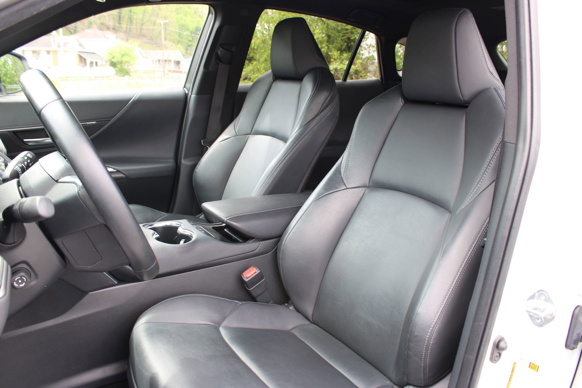 Used 2023 Toyota Venza Nightshade AWD/4WD image 14