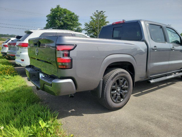 Certified 2023 Nissan Frontier SV w/ Technology Package AWD/4WD image 16