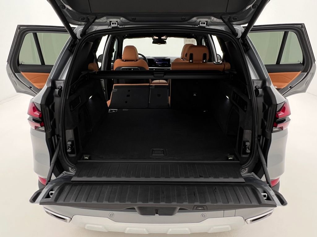 Certified 2024 BMW X5 xDrive40i w/ Premium Package AWD/4WD image 24