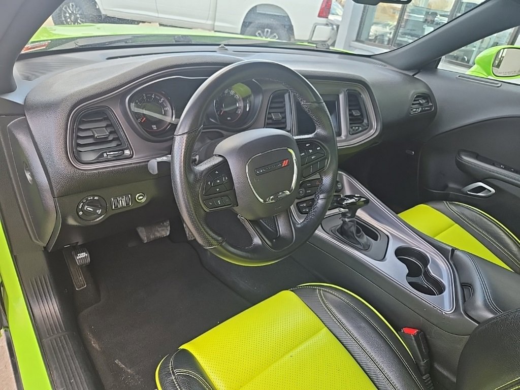 Used 2023 Dodge Challenger SXT w/ Blacktop Package image 32