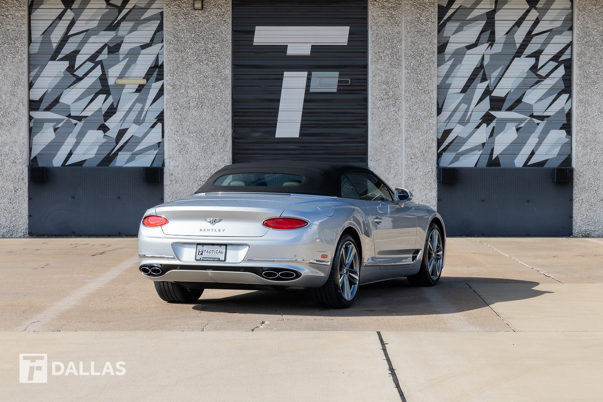 Used 2023 Bentley Continental GT V8 image 15