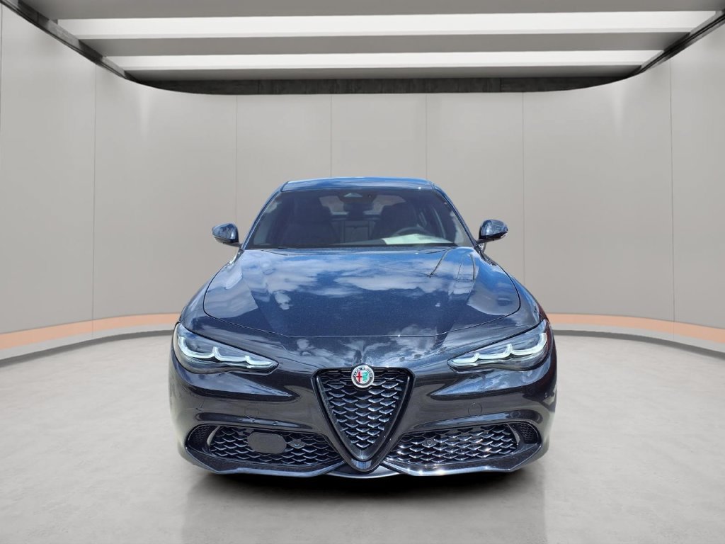 New 2026 Alfa Romeo Giulia w/ Driving Assist Package RWD image 2