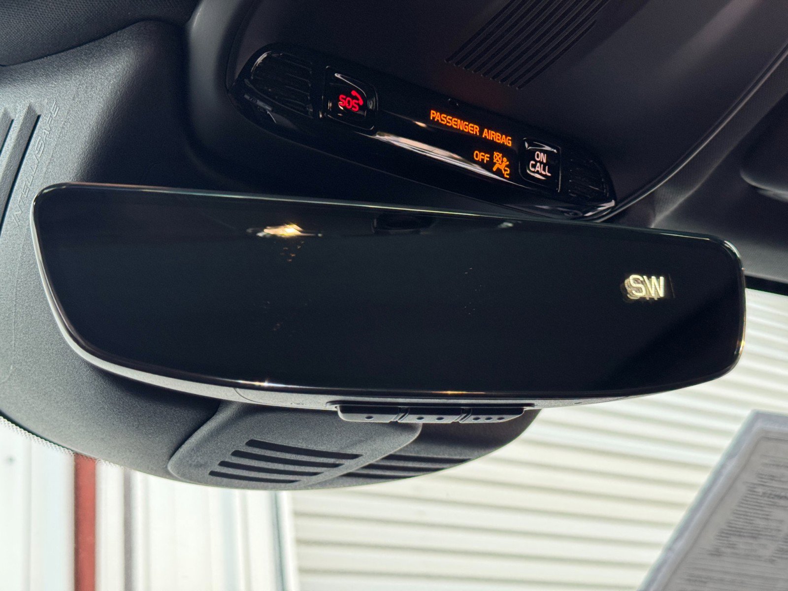 Used 2019 Volvo XC60 T5 R-Design w/ Protection Package image 32