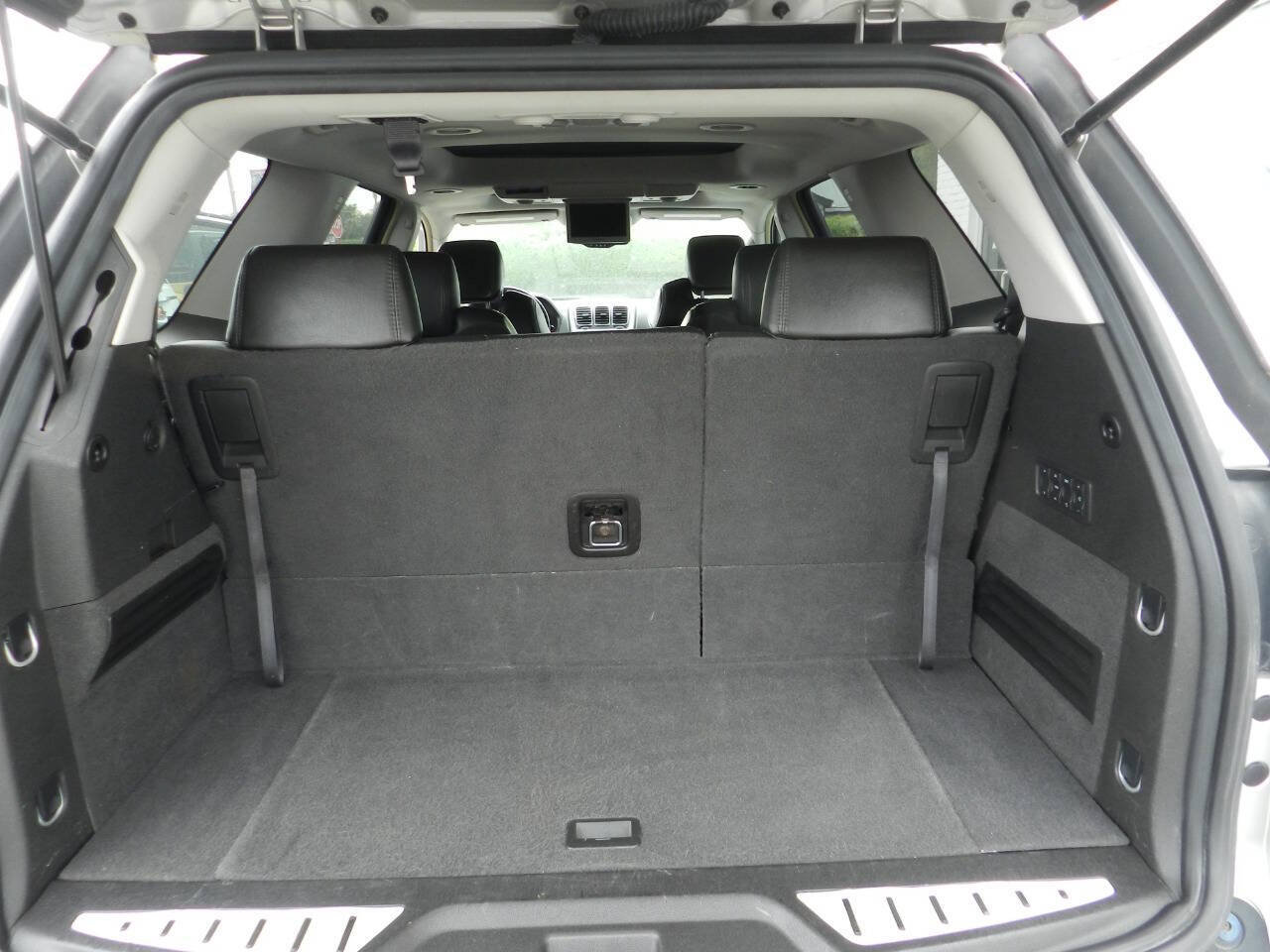 Used 2007 GMC Acadia SLT w/ Trailering Package AWD/4WD image 19