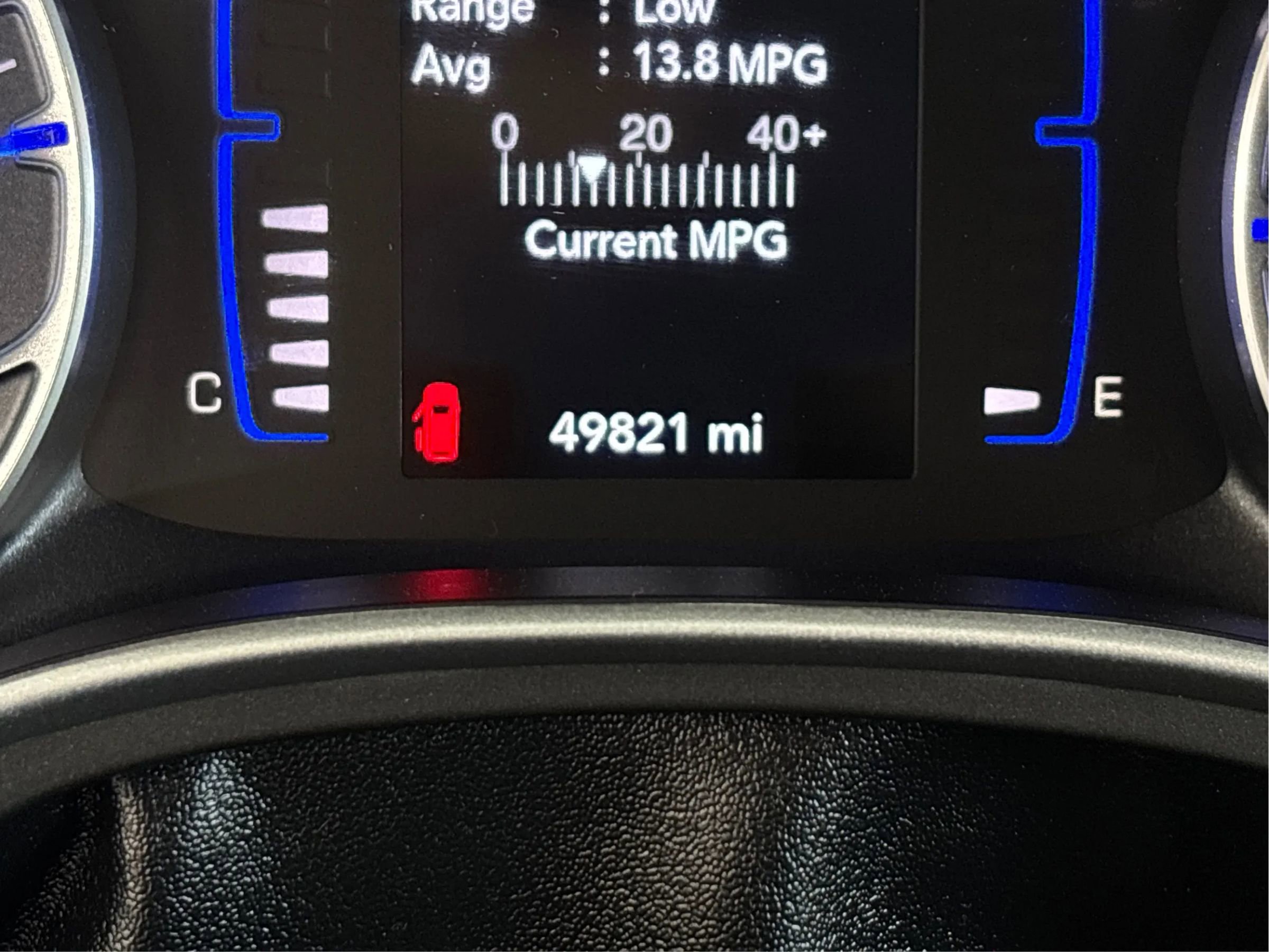 Used 2020 Chrysler Pacifica Touring-L FWD image 46