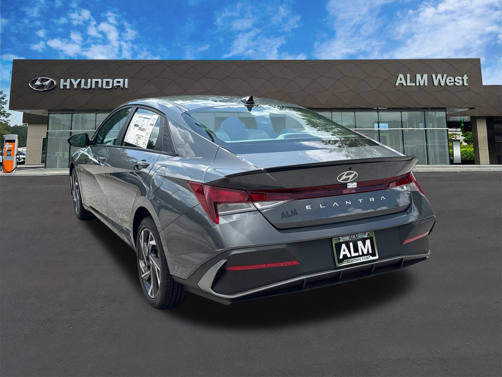 Certified 2025 Hyundai Elantra Sport FWD image 7