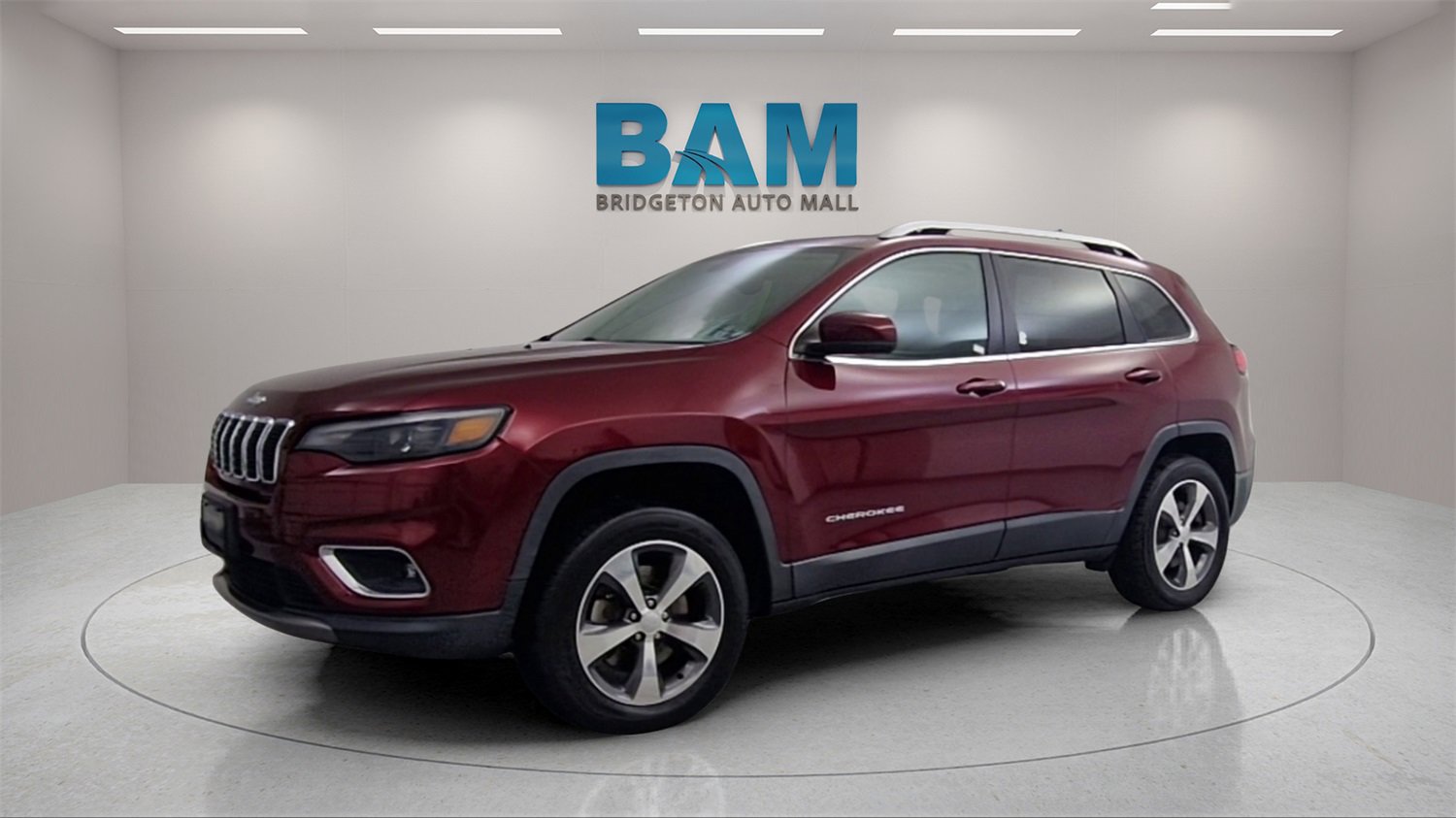 Used 2019 Jeep Cherokee Limited image 3