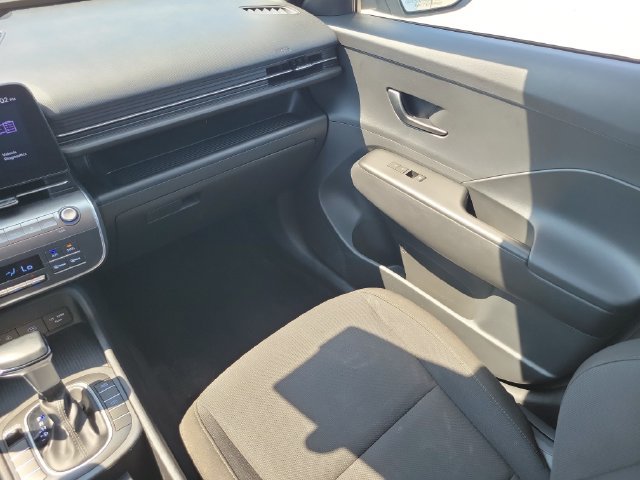 Used 2025 Hyundai Kona SEL FWD image 15