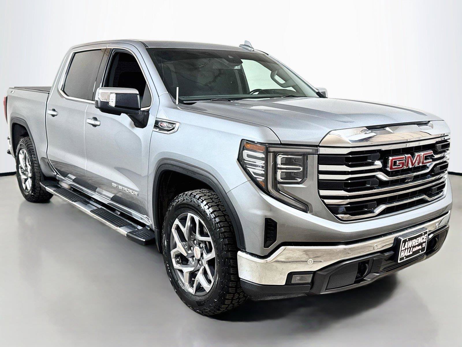 Certified 2023 GMC Sierra 1500 SLT AWD/4WD image 3