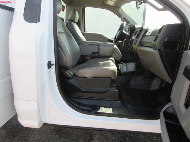 Used 2021 Ford F550 4x4 Regular Cab Super Duty image 13