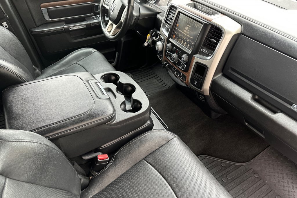 Used 2017 RAM 1500 Laramie AWD/4WD image 17