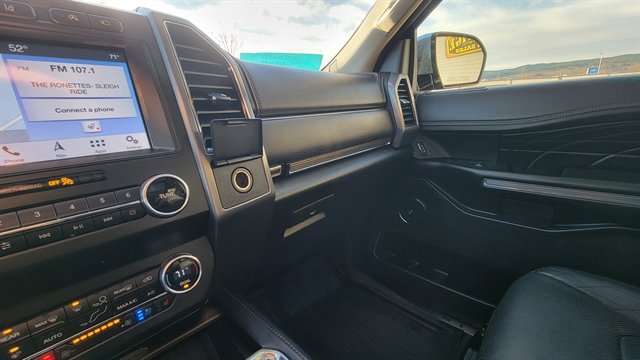 Used 2019 Ford Expedition Platinum image 39