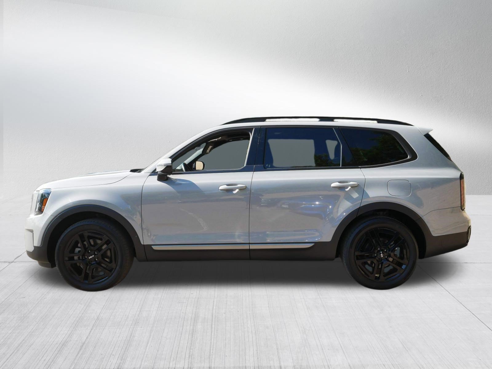 Certified 2023 Kia Telluride SX X-Line AWD/4WD image 4